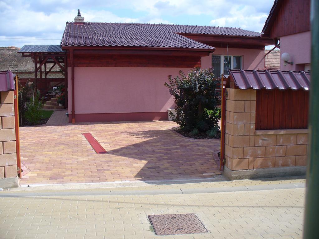 Penzion Jarka Lednice Kamer foto